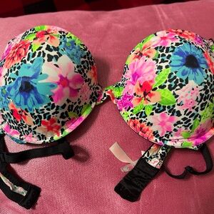 Victoria’s Secret Black and Pink Patterned Bra